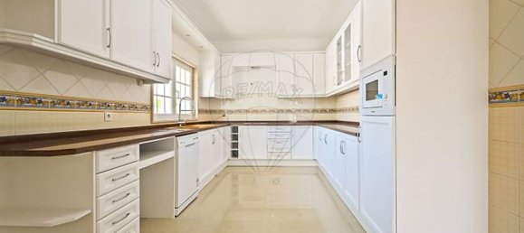 5 bedrooms House in Seixal, Portugal No. 23181 14