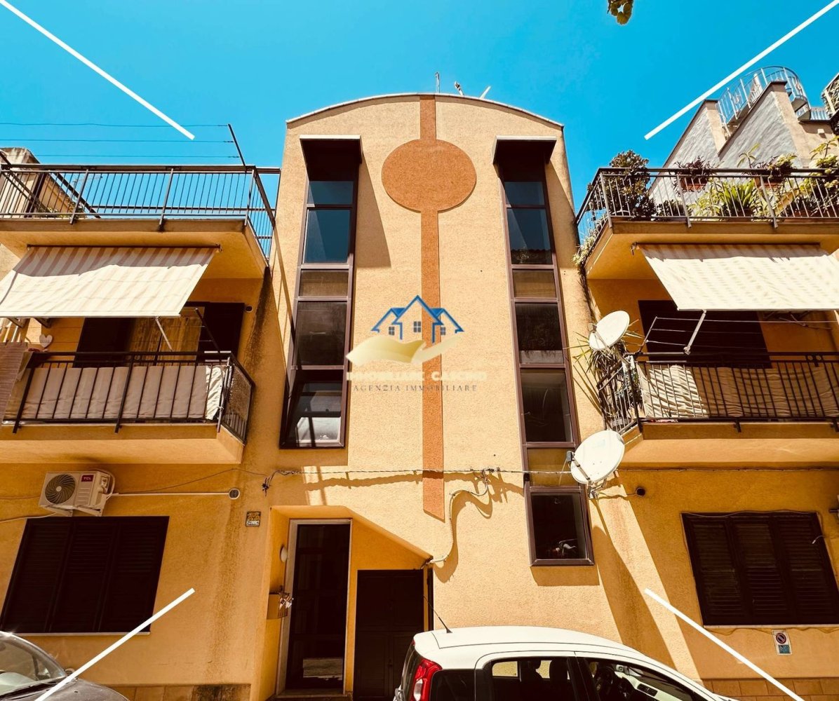 3 bedrooms Apartment in Casteldaccia, Italy No. 344433