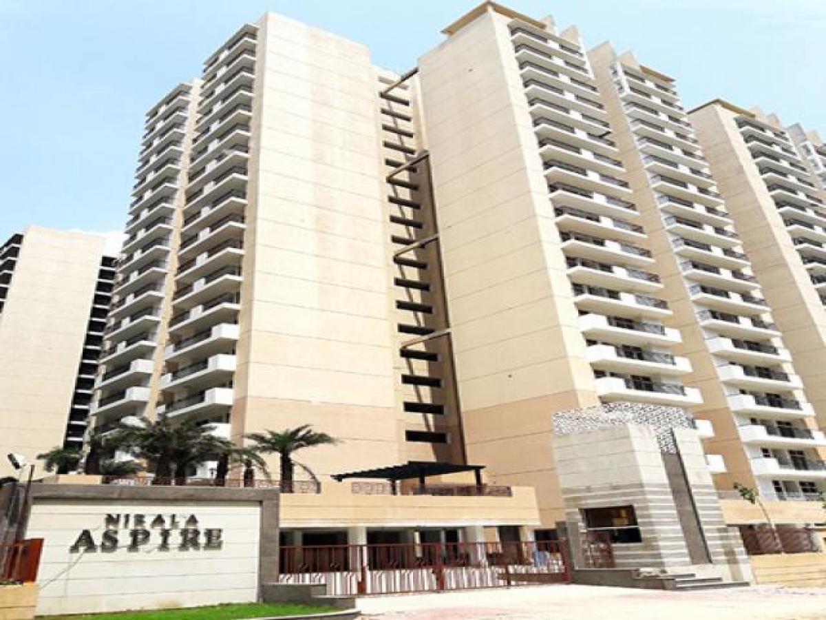 Casa T3 em Noida, India N.º 66994