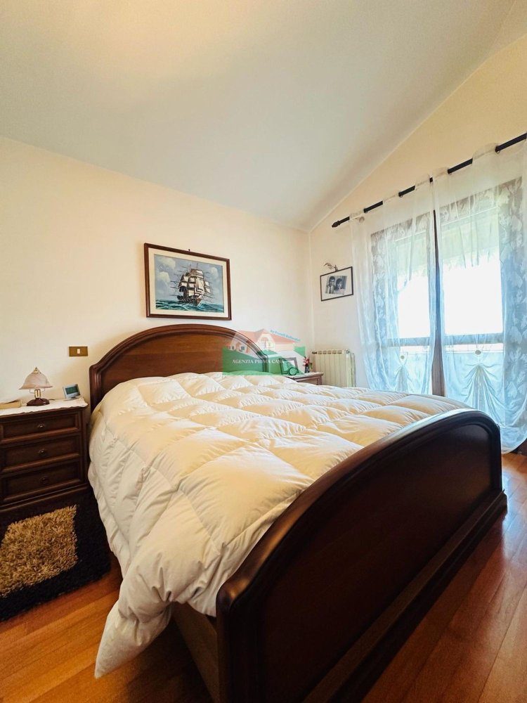 6 rooms House in Ravenna, Italy No. 228789