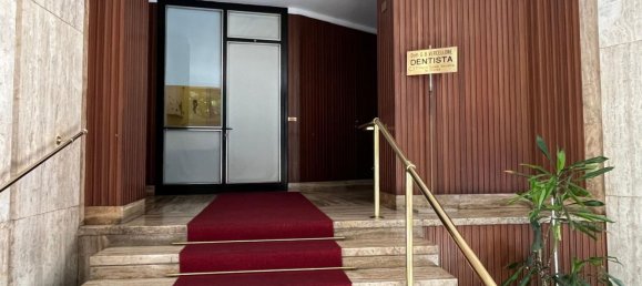 3 bedrooms Apartment in Turin, Italy No. 380322 4