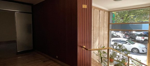 3 bedrooms Apartment in Turin, Italy No. 380322 2