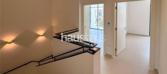 Villa T3 em Dubai South (Dubai World Central), UAE N.º 98807 10