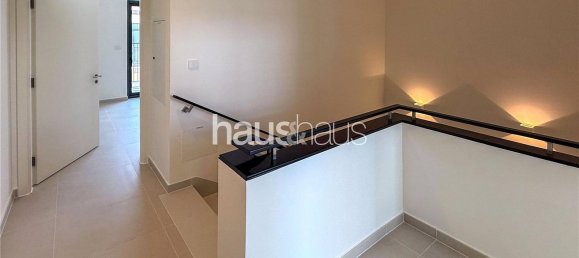 Villa T3 em Dubai South (Dubai World Central), UAE N.º 98807 6