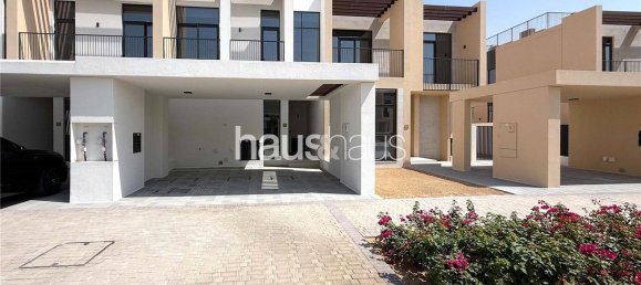 Villa T3 em Dubai South (Dubai World Central), UAE N.º 98807 2