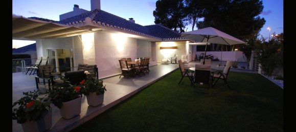 7 bedrooms Villa in Campoamor, Spain No. 4190 13