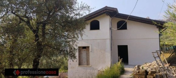 3 bedrooms House in Veroli, Italy No. 341584 2