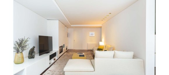 3 bedrooms House in Porto, Portugal No. 125101 2