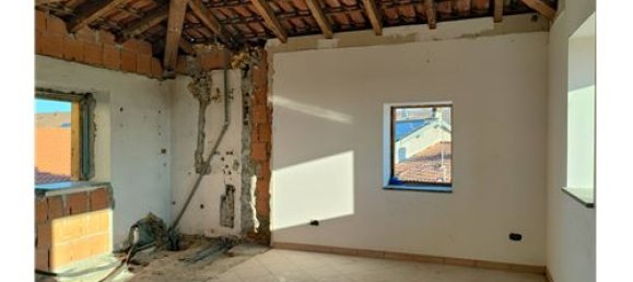 1 bedroom Apartment in Inarzo, Italy No. 289503 4