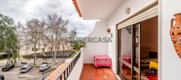 Apartamento de 2 dormitorios en Alvor, Portugal No. 154226 2