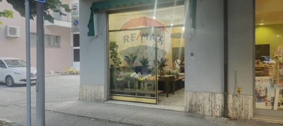 2 rooms Commercial property in Lanciano, Italy No. 364071 3