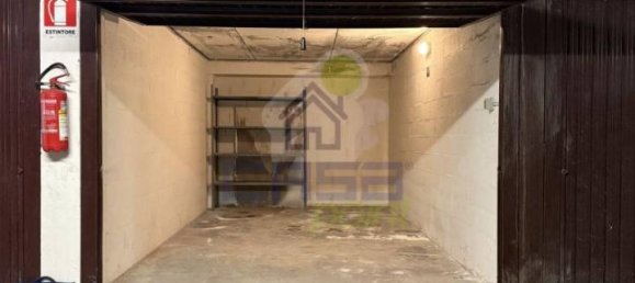 Гараж 18м² в Казальмаджоре, Италия № 135245 4