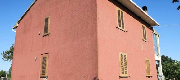 4 bedrooms House in Gavorrano, Italy No. 171020 6