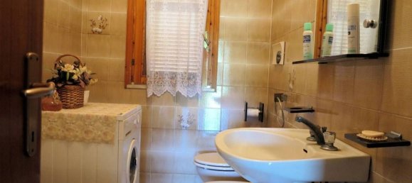 4 bedrooms House in Gavorrano, Italy No. 171020 18