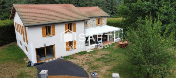 5 bedrooms House in Puy-de-Dome, France No. 276922 2