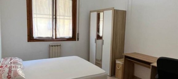 3 rooms Apartment in Florence, Italy No. 35163 12
