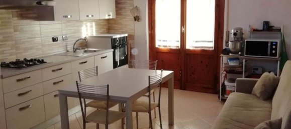 3 rooms Apartment in Florence, Italy No. 35163 5