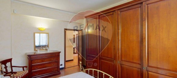 3 rooms Apartment in Genoa, Italy No. 380056 11