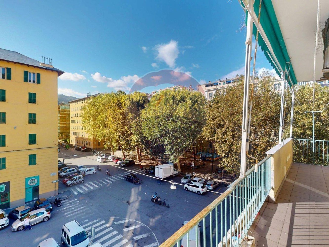 3 rooms Apartment in Genoa, Italy No. 380056