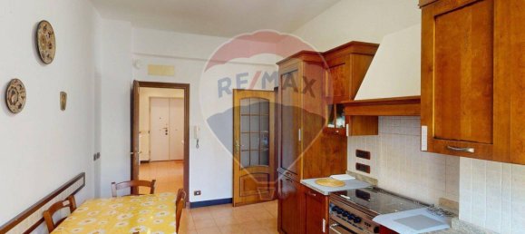 3 rooms Apartment in Genoa, Italy No. 380056 7