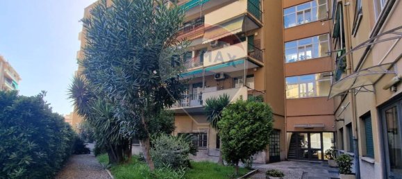 3 rooms Apartment in Genoa, Italy No. 380056 24