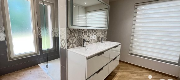 Дом с 5 спальнями в Ла Вандю-Миньо, Франция № 282598 9