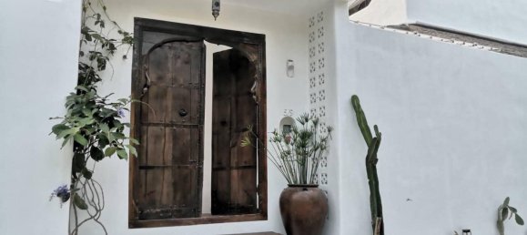 7 bedrooms Cafe / restaurant in Bangkok, Thailand No. 11471 6