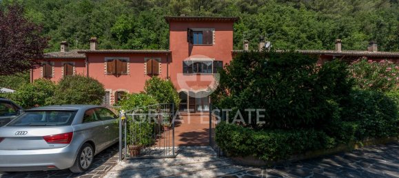 3 Schlafzimmer Haus in Spoleto, Italy, Nr. 288036 6