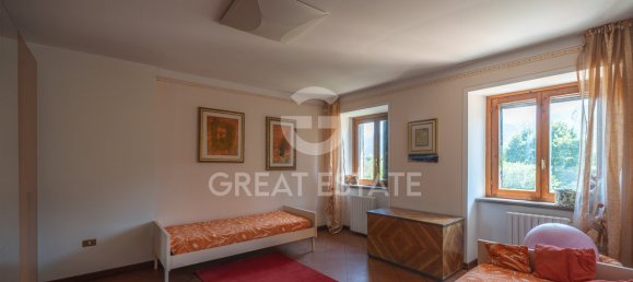 3 Schlafzimmer Haus in Spoleto, Italy, Nr. 288036 17