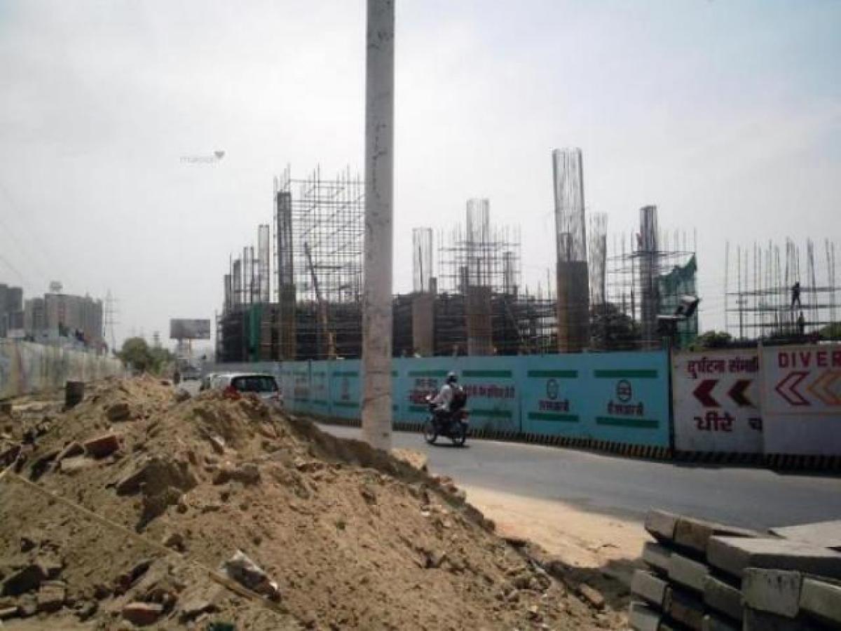 Terreno en Noida, India No. 34651