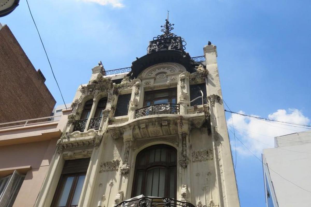 6 bedrooms House in Buenos Aires, Argentina No. 95132