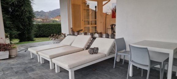 3 bedrooms Villa in Massa, Italy No. 76628 29