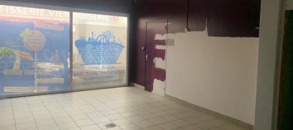 Gewerbliche Immobilie in Boulogne-sur-Mer, France 250m², Nr. 245488 4