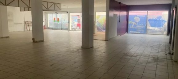 Gewerbliche Immobilie in Boulogne-sur-Mer, France 250m², Nr. 245488 2