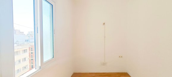 2 bedrooms Penthouse in L'Hospitalet de Llobregat, Spain No. 172297 24