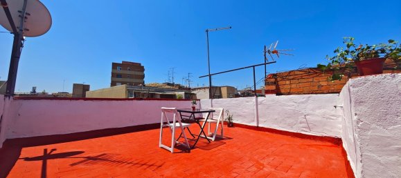 2 bedrooms Penthouse in L'Hospitalet de Llobregat, Spain No. 172297 3