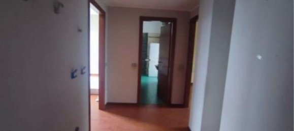 3 rooms Apartment in Agrate Brianza, Italy No. 175320 5