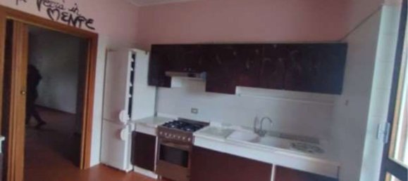 3 rooms Apartment in Agrate Brianza, Italy No. 175320 4