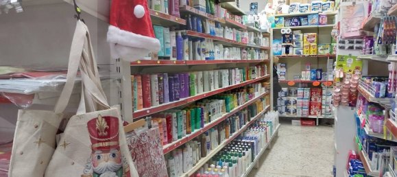 2-Zimmer Gewerbliche Immobilie in Bari, Italy, Nr. 20439 10