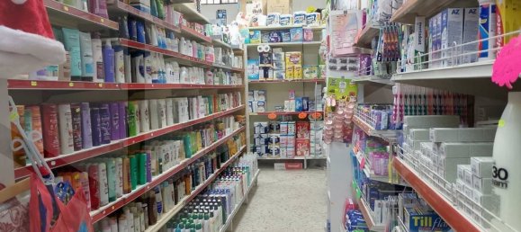 2-Zimmer Gewerbliche Immobilie in Bari, Italy, Nr. 20439 9