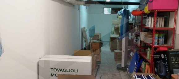 2-Zimmer Gewerbliche Immobilie in Bari, Italy, Nr. 20439 11