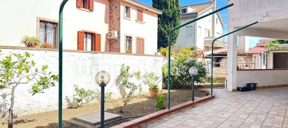 5 chambres Villa à Capoterra, Italy No. 270111 3