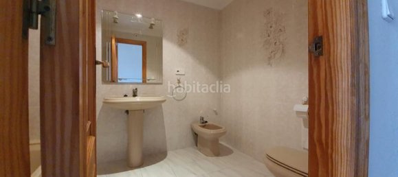 4 bedrooms Apartment in Albal, Spain No. 131852 7