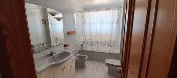 4 bedrooms Apartment in Albal, Spain No. 131852 8