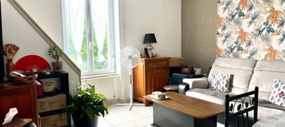 2 bedrooms House in Aveyron, France No. 319108 3