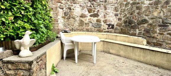 2 bedrooms House in Aveyron, France No. 319108 2