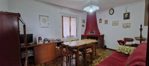 4 rooms House in Montese, Italy No. 227433 8