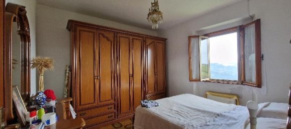 4 rooms House in Montese, Italy No. 227433 6