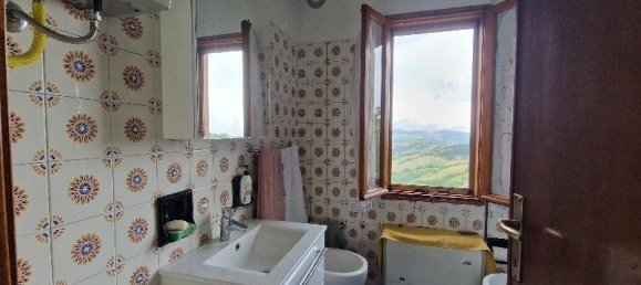 4 rooms House in Montese, Italy No. 227433 2