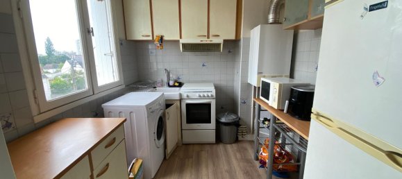 Studio in Tours, France No. 272477 2